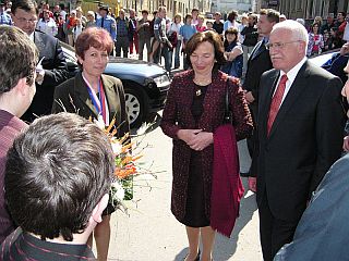 N�v�t�va pana prezidenta v Polici nad Metuj�
